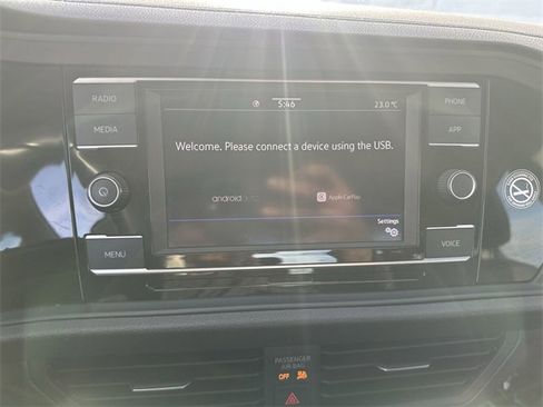 Used 2024 Volkswagen Jetta SE image 20