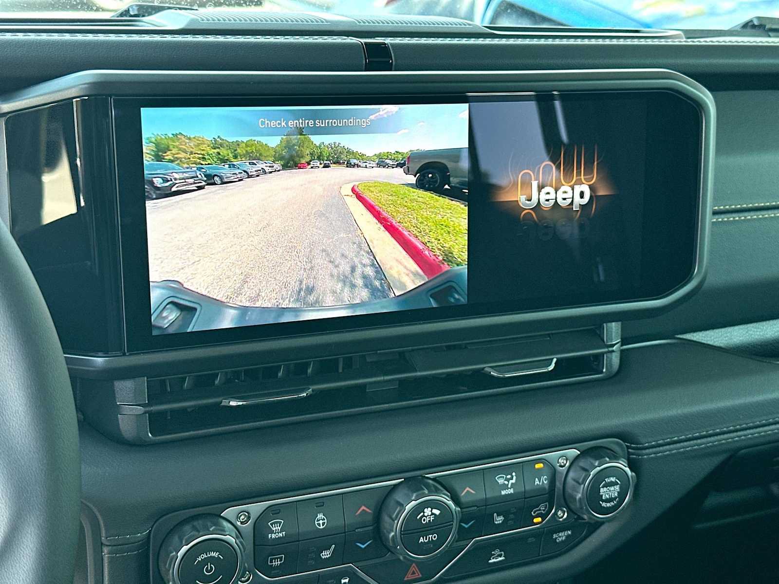 New 2026 Jeep Gladiator Sport AWD/4WD image 20
