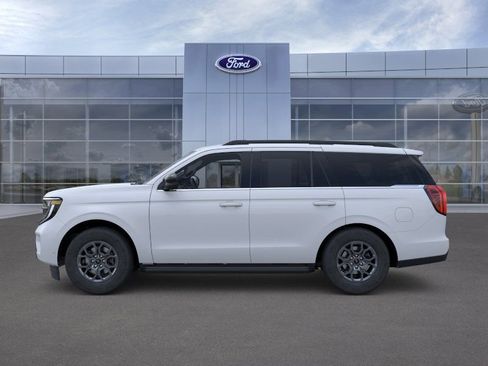 New 2026 Ford Expedition Active AWD/4WD image 3
