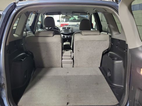 Used 2011 Toyota RAV4 4WD image 8