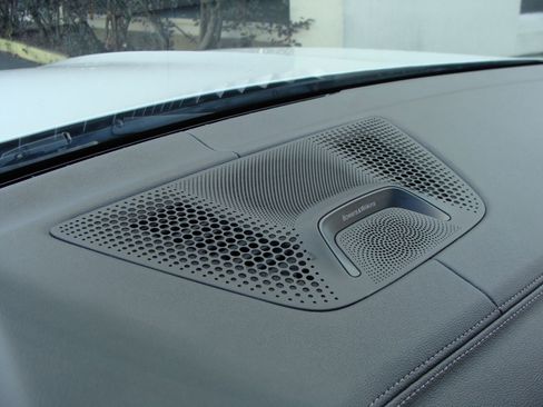 Used 2021 BMW X5 M50i w/ Executive Package image 32