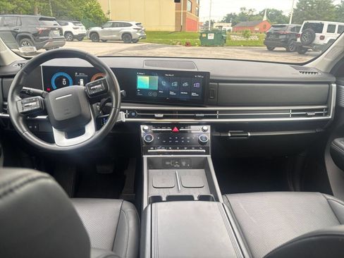Used 2025 Hyundai Santa Fe SEL AWD/4WD image 30