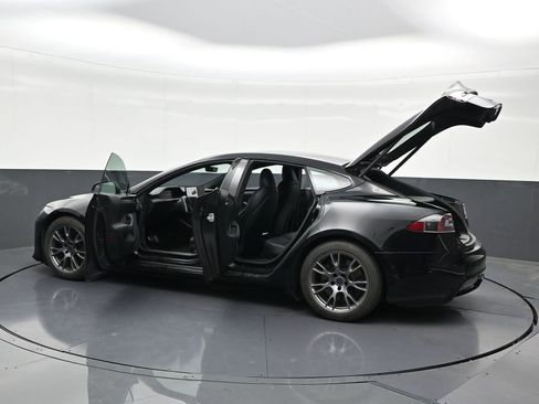 Used 2022 Tesla Model S AWD/4WD image 33