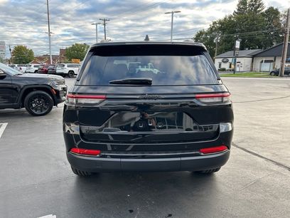 New 2025 Jeep Grand Cherokee Altitude