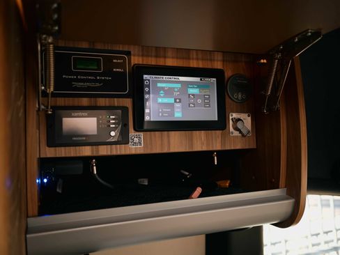 Used 2022 Mercedes-Benz Sprinter 3500 image 28