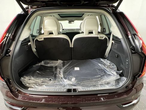 New 2026 Volvo XC90 B6 Ultra w/ Protection Package image 19