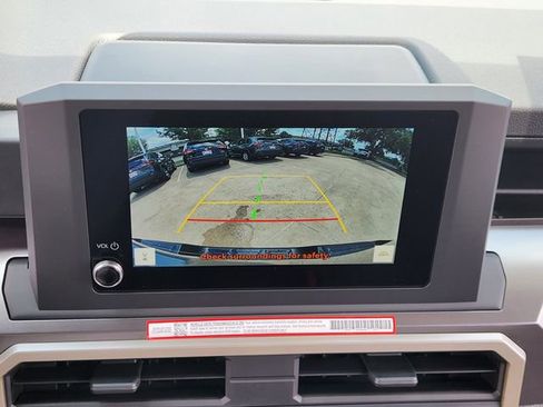 Used 2025 Toyota Tacoma SR5 AWD/4WD image 13