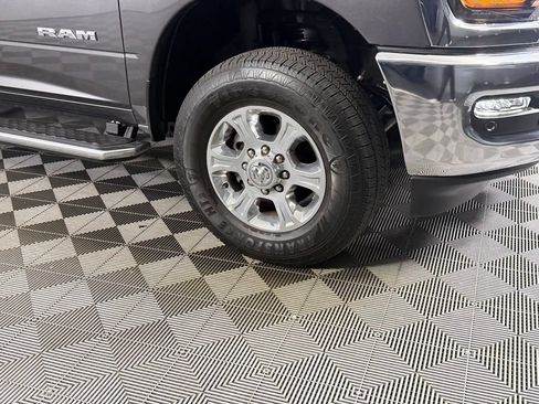 Used 2025 RAM 2500 Big Horn AWD/4WD image 12