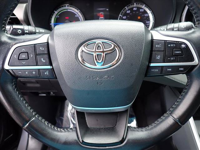 Used 2022 Toyota Highlander LE AWD/4WD image 17