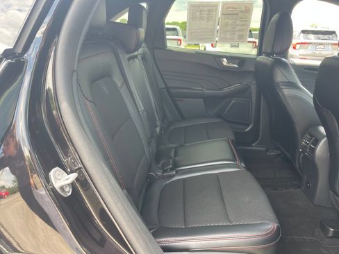 Used 2025 Ford Escape ST-Line FWD image 27