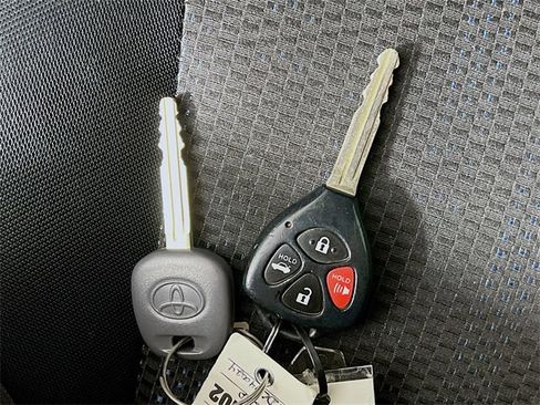 Used 2013 Toyota Corolla S w/ Premium Pkg image 10