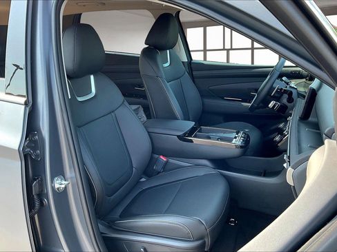 New 2025 Hyundai Tucson Limited FWD image 10