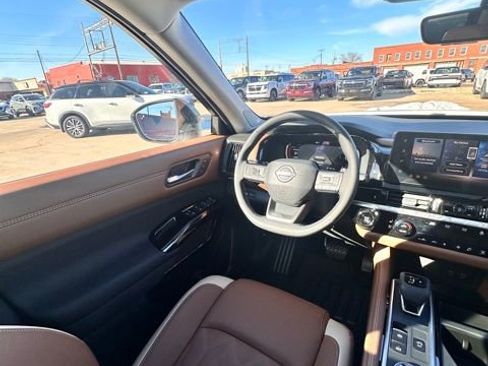 New 2026 Nissan Pathfinder Platinum w/ Cargo Package image 34