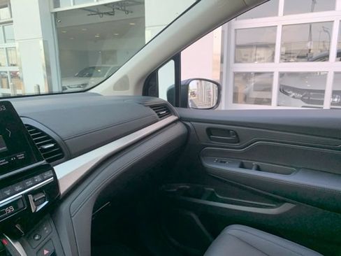 Used 2025 Honda Odyssey EX-L image 18