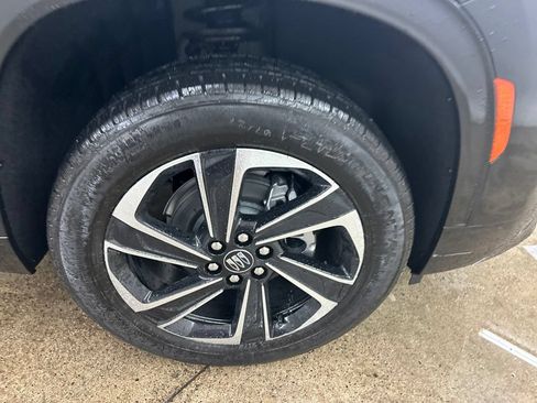 New 2027 Buick Enclave Sport Touring w/ Power Package AWD/4WD image 15