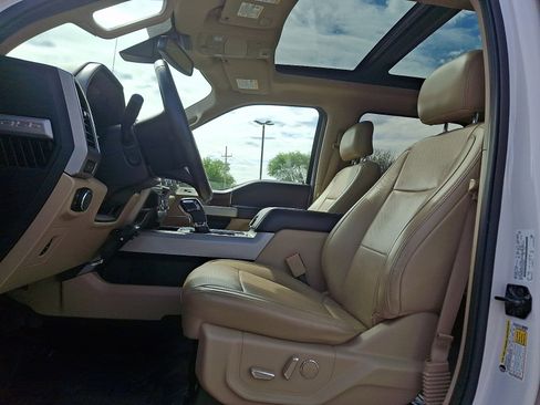 Used 2017 Ford F150 Lariat w/ Equipment Group 502A Luxury AWD/4WD image 13