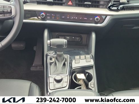 Certified 2024 Kia Sportage EX FWD image 18