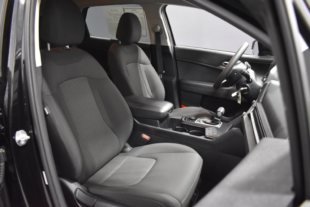 Used 2024 Kia Sportage LX FWD image 14