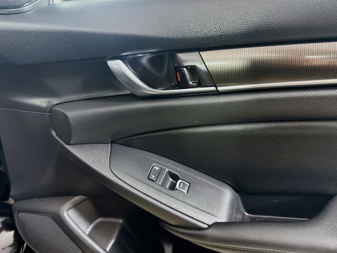 Used 2020 Honda Accord Sport image 31