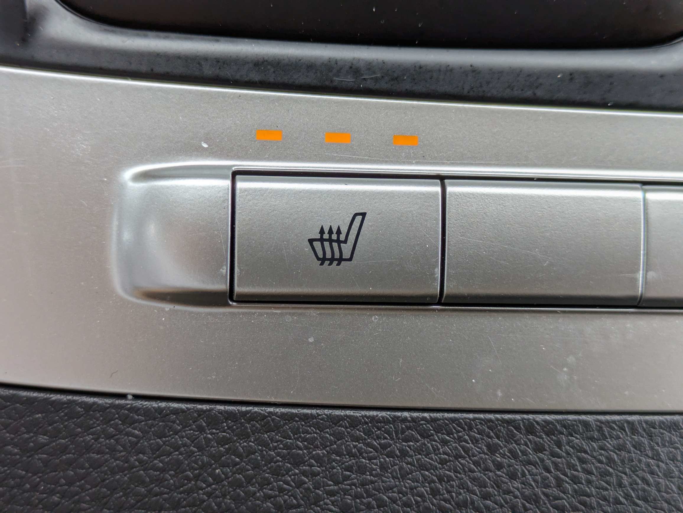 Certified 2024 Kia Carnival LX FWD image 26