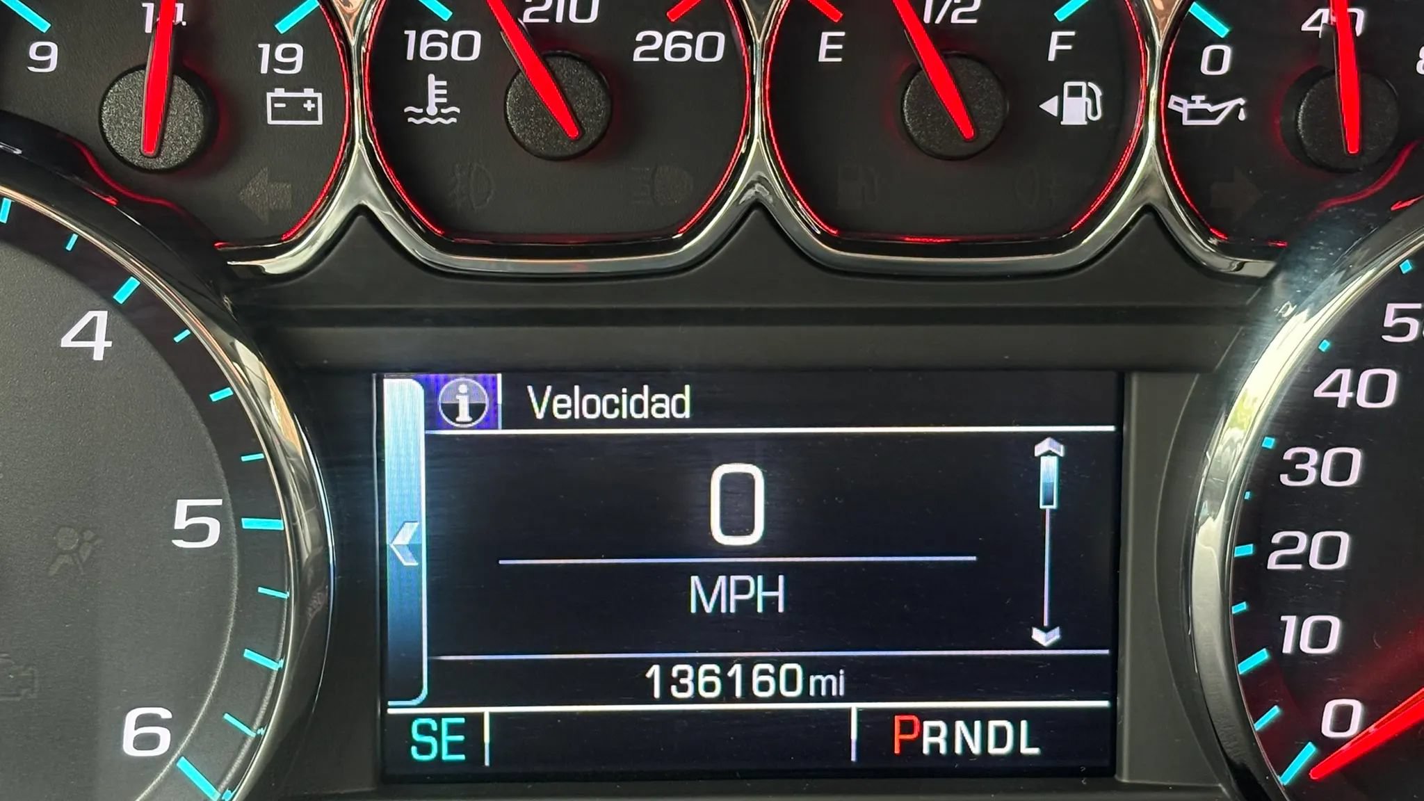 Used 2018 Chevrolet Suburban LT AWD/4WD image 21