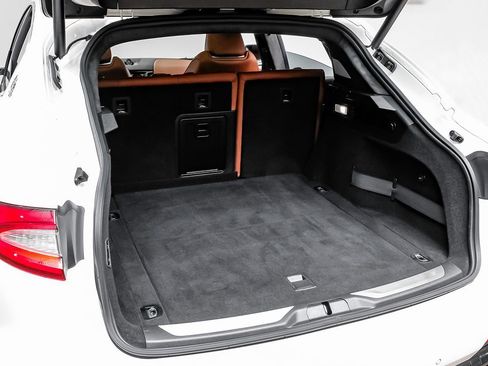 Used 2019 Maserati Levante S GranSport image 49