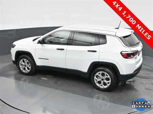 Used 2025 Jeep Compass Sport image 26