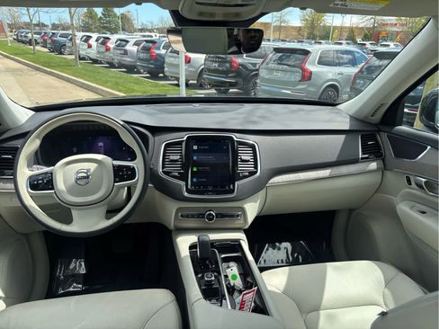 Used 2023 Volvo XC90 B6 Plus AWD/4WD image 11