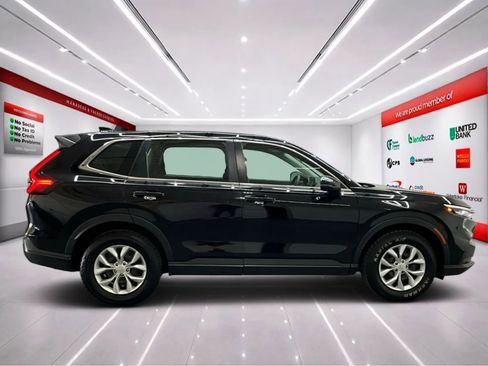 Used 2023 Honda CR-V LX image 8