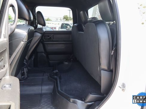 Used 2022 RAM 5500 Tradesman w/ Chrome Appearance Group image 34