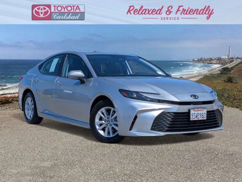 Used 2025 Toyota Camry LE w/ Convenience Package image 1