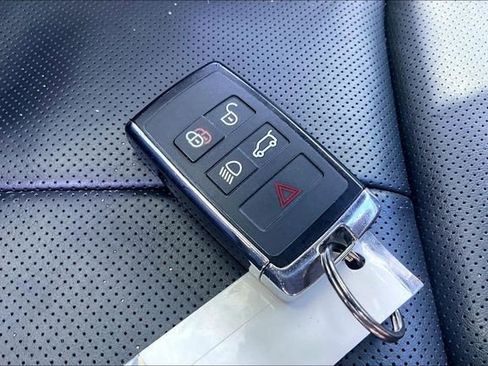 Used 2023 Land Rover Range Rover Sport SE Dynamic image 36