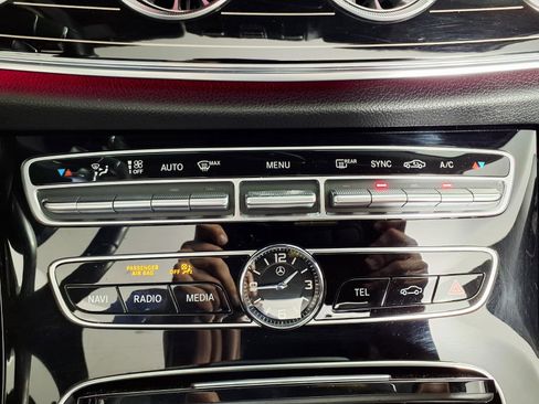 Used 2020 Mercedes-Benz E 450 Cabriolet image 19