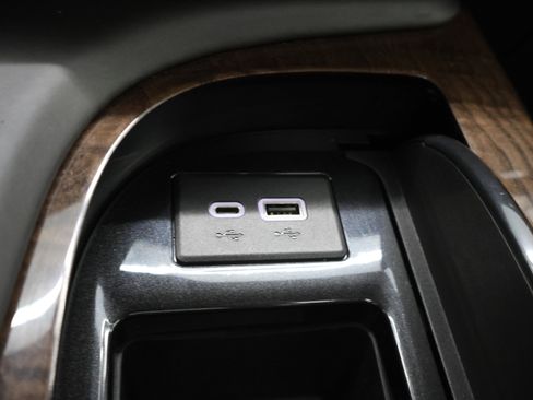 Used 2021 Cadillac Escalade Sport Platinum AWD/4WD image 79