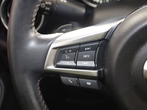 Used 2019 MAZDA MX-5 Miata RF Grand Touring RWD image 38