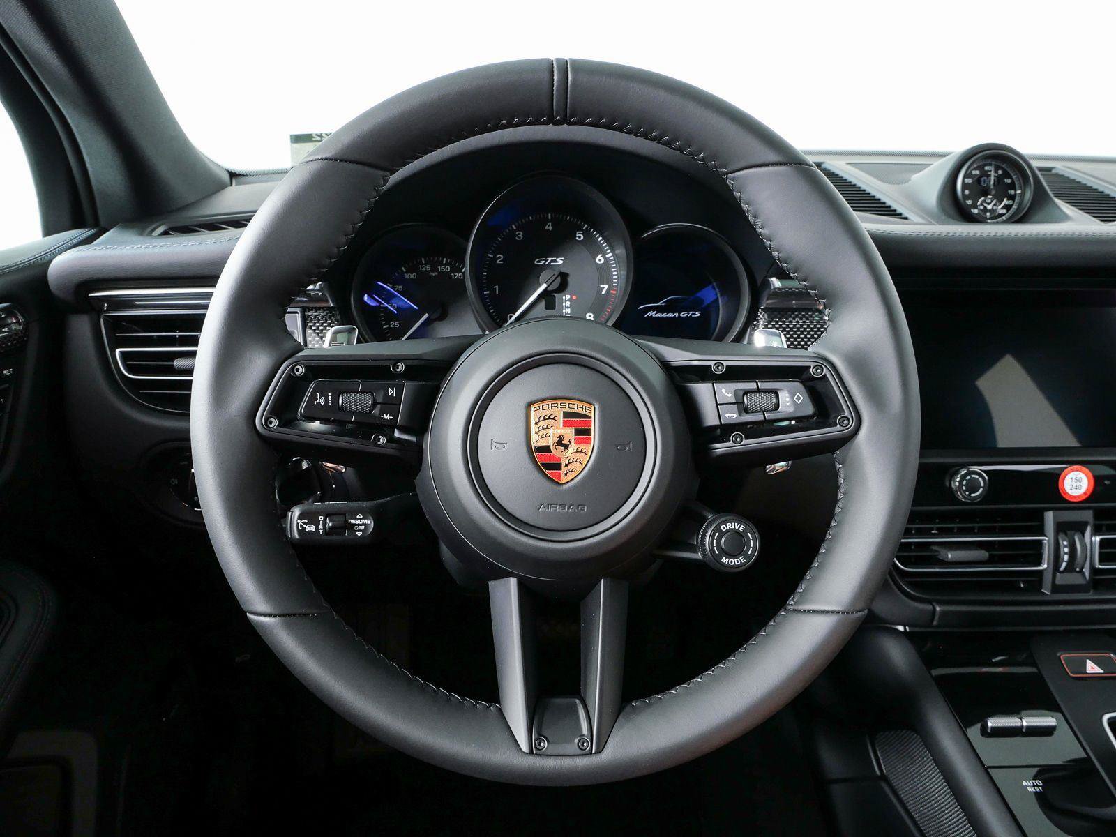 New 2026 Porsche Macan GTS AWD/4WD image 10