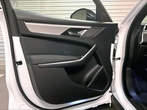 Certified 2024 Jaguar F-PACE R-Dynamic S image 26