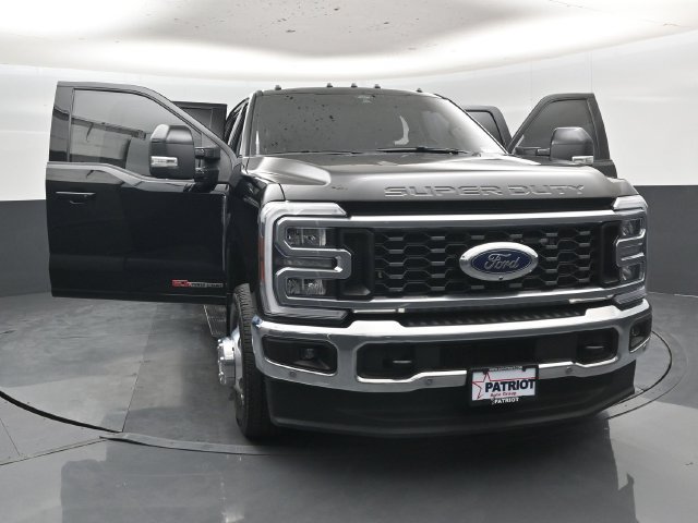 Used 2025 Ford F350 Lariat w/ Lariat Ultimate Package AWD/4WD image 59