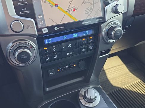 Used 2023 Toyota 4Runner Limited AWD/4WD image 21