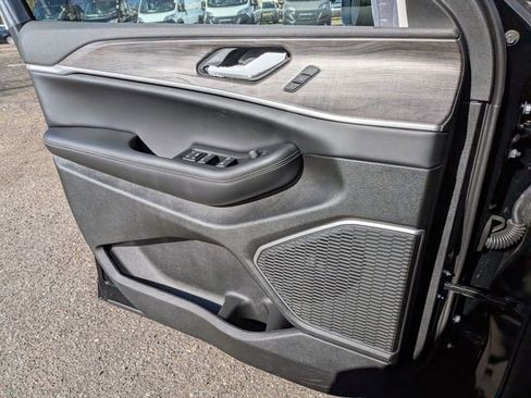 New 2026 Jeep Grand Cherokee Limited AWD/4WD image 22
