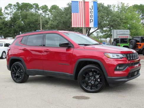 New 2026 Jeep Compass Latitude image 2