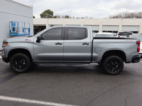 Used 2024 Chevrolet Silverado 1500 Custom Trail Boss w/ LPO, Dark Essentials Package image 7