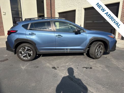 Used 2024 Subaru Crosstrek 2.0i Premium w/ Popular Package #4 image 8