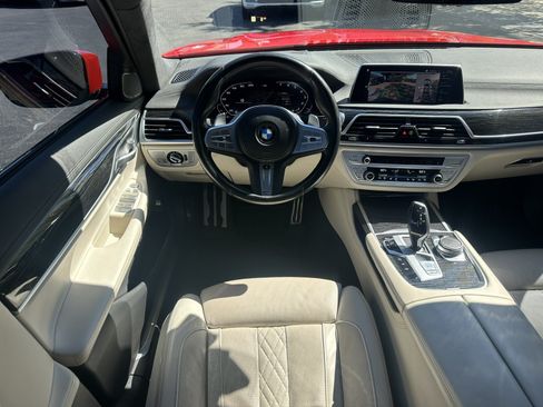 Used 2022 BMW 740i xDrive w/ Luxury Rear Seating Package AWD/4WD image 16