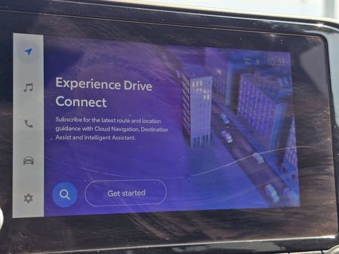 Used 2023 Toyota Highlander LE AWD/4WD image 3