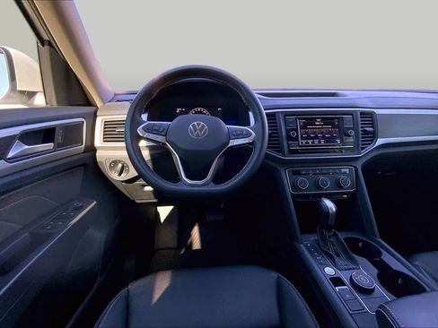 Used 2023 Volkswagen Atlas SE AWD/4WD image 6