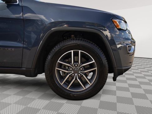 Used 2020 Jeep Grand Cherokee Limited image 24