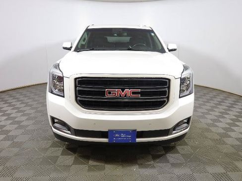 Used 2019 GMC Yukon SLT w/ Graphite Performance Edition AWD/4WD image 2