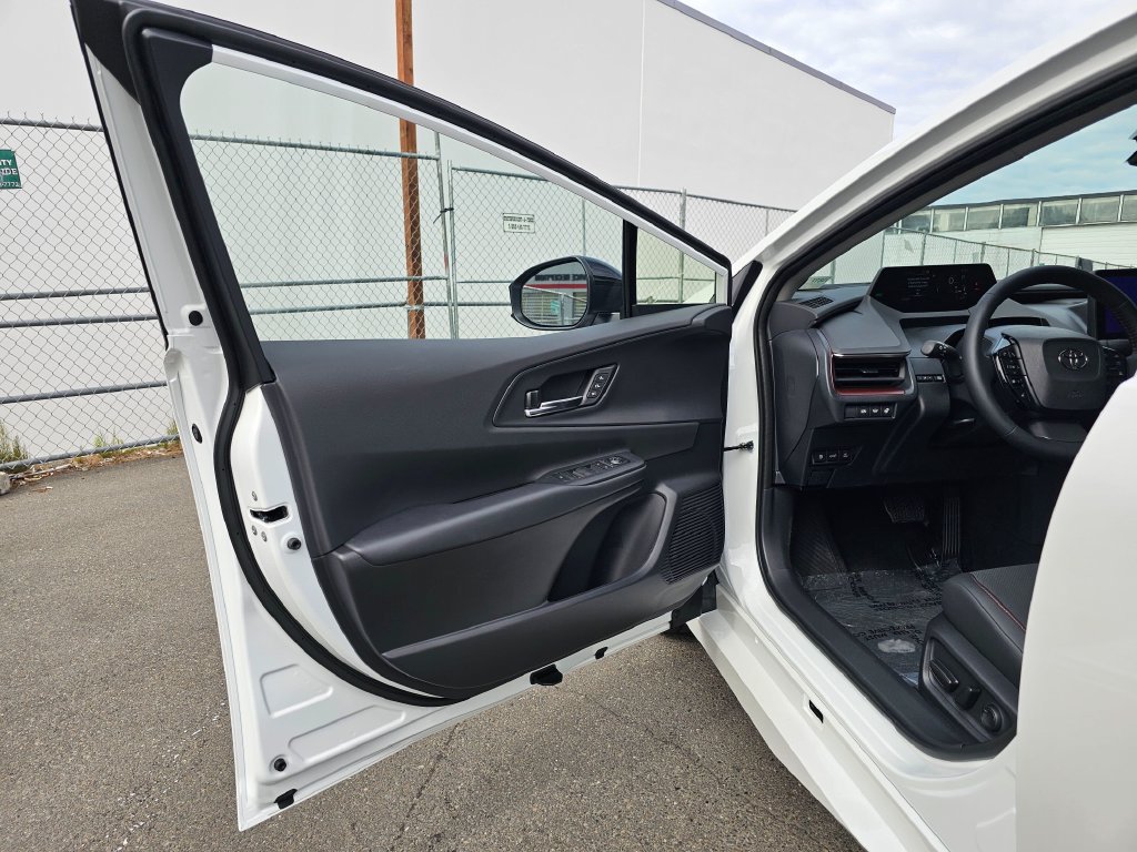 New 2027 Toyota Prius Plug-In Hybrid w/ Limited Premium Package FWD image 18