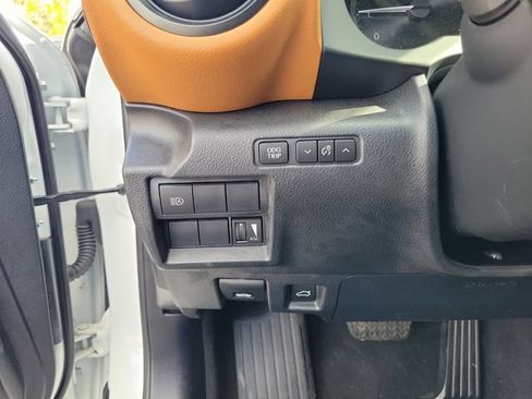 Used 2025 Lexus IS 350 F Sport w/ Accessory Package RWD image 21